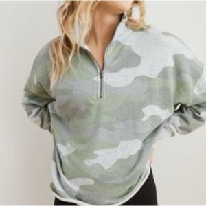 EUC aerie camo half zip henley